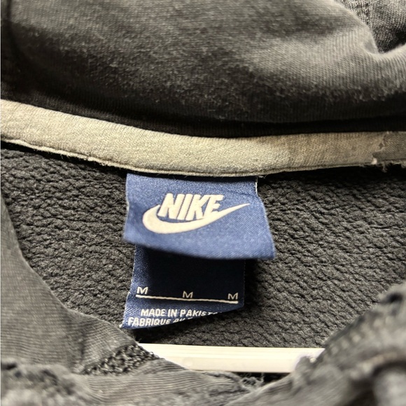 Nike Men's Hoodie in Black with White Logo - Picture 3 of 4